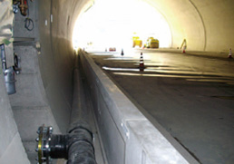 ���Δz�ǂ̎ʐ^